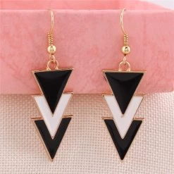 Ohrstecker Queen Tritry -Modebekleidungs Geschäft 8f786561ab2ffc7f3003670e19257590