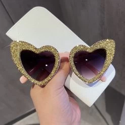 Sunglasses Queen Kashun (3 Farben) -Modebekleidungs Geschäft Fashion Brand Heart Women Sunglasses Retro Sexy Silver Bling Sun Glasses Frame Ladies Sunglasses UV400 Eyewear abe3cd73 0dc0 4ba3 bbb6 8a0889fa3576