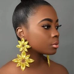 Ohrstecker Queen Fairy (4 Farben) -Modebekleidungs Geschäft Novelty Design Shiny Rhinestone Flowers Dangle Earrings For Women Fashion Jewlery Evening Dress Statement Earrings Accessory