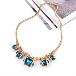 Halskette Queen Esmeralinha (2 Farben) -Modebekleidungs Geschäft Trendy Gemstone Elegant Choker Necklace For Woman Fashion Jewelry Geometry Maxi Pendants Necklaces Wedding Accessories 2021 45690075 a1d1 4ca8 9276 4070d778424b