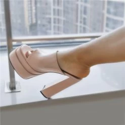 Sandalen Queen Jhonas (4 Farben) 17 Sandalen Queen Jhonas (4 Farben) -Modebekleidungs Geschäft d85685dbbec02cbfcadef07f7f80f1b8