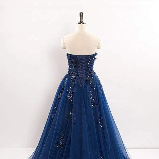 Abendkleid Queen Latrice 4 Abendkleid Queen Latrice – Bild 2