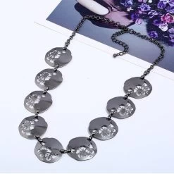 Halskette Queen Marianna (3 Farben) -Modebekleidungs Geschäft product image 1215446769