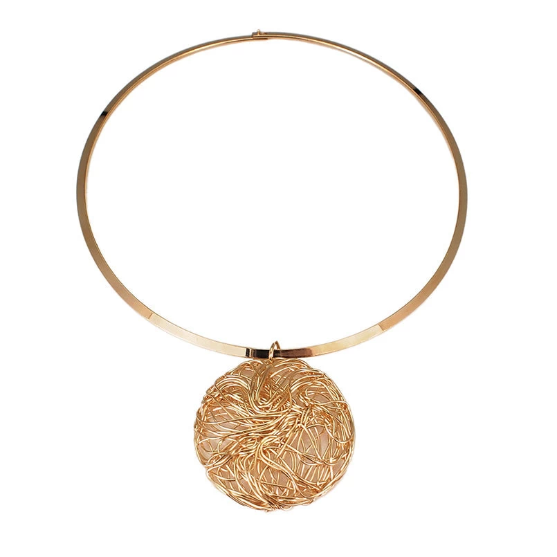 Kropfband Queen Liptium (2 Farben) 3 Kropfband Queen Liptium (2 Farben)