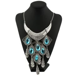 Halskette Queen Cicciolina (3 Farben)