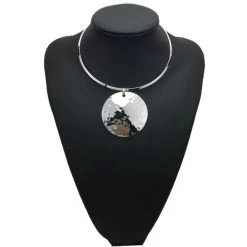 Kropfband Queen Opticum 8 Kropfband Queen Opticum -Modebekleidungs Geschäft product image 1304713900