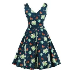 Vintage Kleid Queen Brokoll