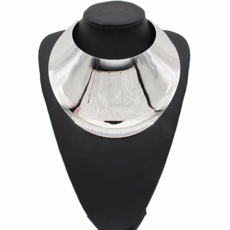 Kropfband Queen Cukum (2 Farben) 6 Kropfband Queen Cukum (2 Farben) – Bild 4