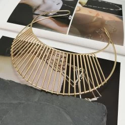 Kropfband Queen Reyes (2 Farben) -Modebekleidungs Geschäft product image 1716012491