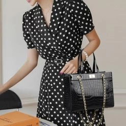 Handtasche Queen Fleur (2 Farben) -Modebekleidungs Geschäft product image 1923791608