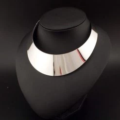 Kropfband Queen Guidie (2 Farben) -Modebekleidungs Geschäft product image 247871270