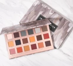 Professionelle Matte Lidschatten-Palette 18 Farben -Modebekleidungs Geschäft product image 928181656