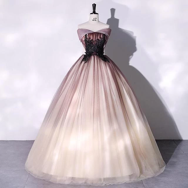 Abendkleid Queen Santhe 7 Abendkleid Queen Santhe – Bild 5