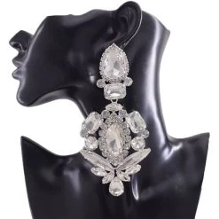 Ohrclips Queen Flyas (3 Farben) 11 Ohrclips Queen Flyas (3 Farben) -Modebekleidungs Geschäft v Crystal 443976805